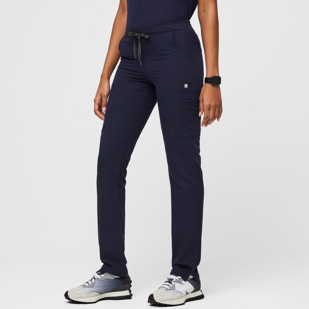 Figs Yola Skinny Scrub Pants - Picture 4 of 8
